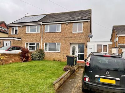 Brickhill Road, 3 bedroom Semi Detached House to rent, &pound;1,200 pcm