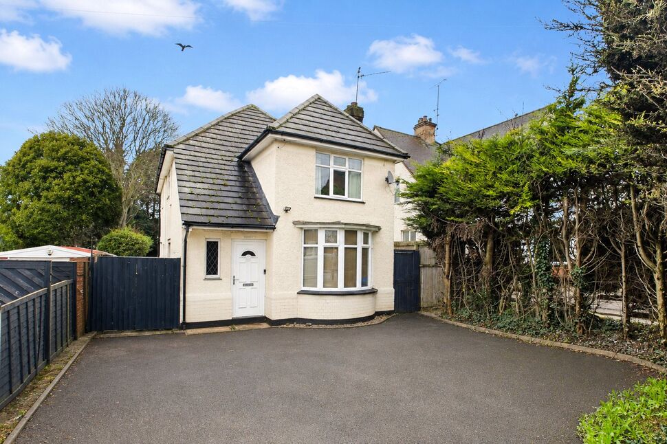 Main image of 4 bedroom Detached House for sale, Northampton Road, Kettering, Northamptonshire, NN15