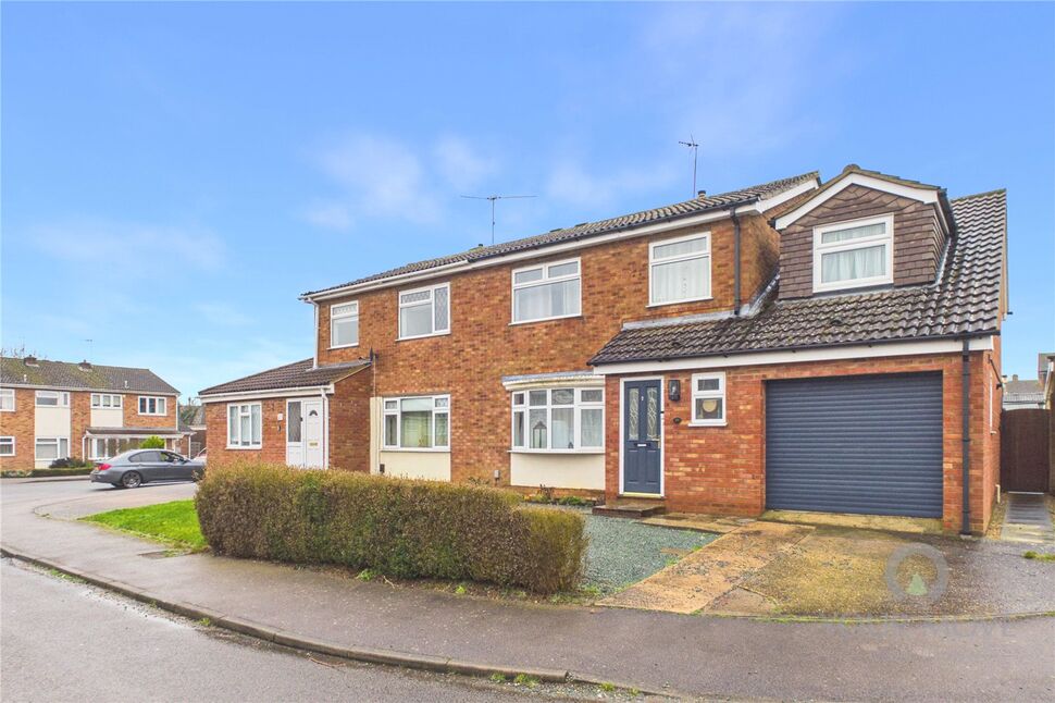 Main image of 4 bedroom Semi Detached House for sale, Lee Way, Raunds, North Northamptonshire, NN9