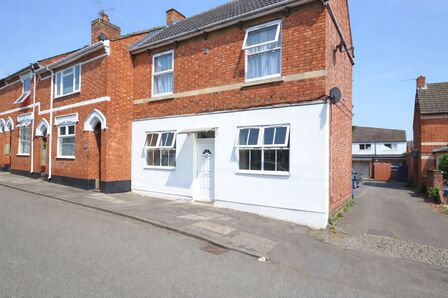 Tresham Street, 1 bedroom Flat to rent, &pound;725 pcm