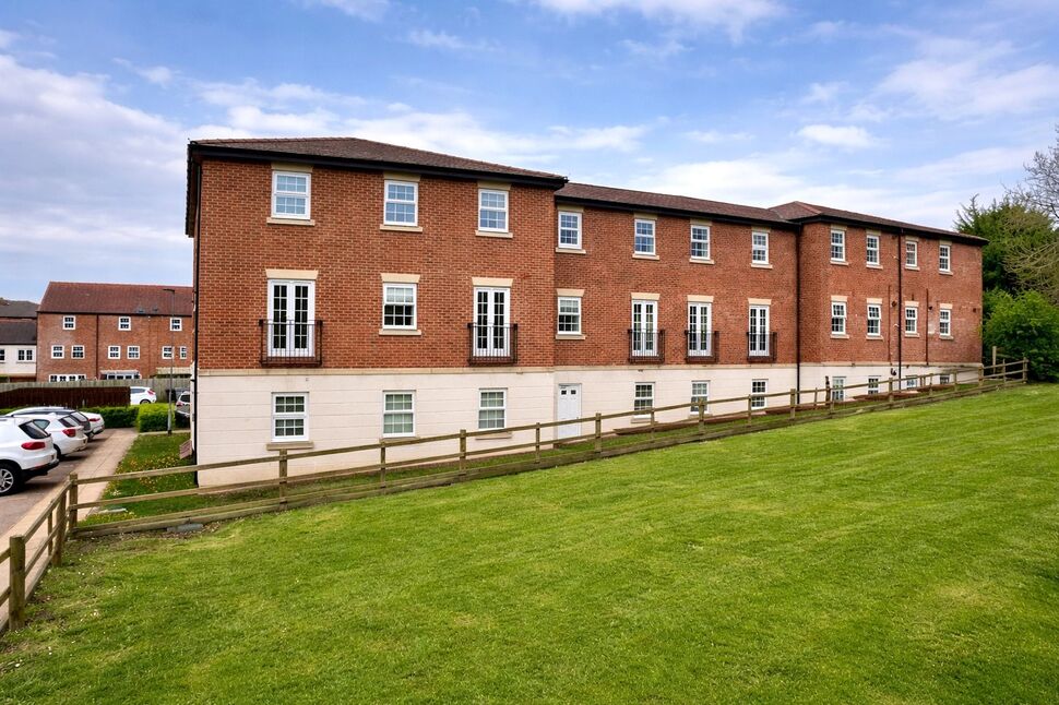 Main image of 2 bedroom Flat to rent, Horse Fair Lane, Rothwell, Northamptonshire, NN14