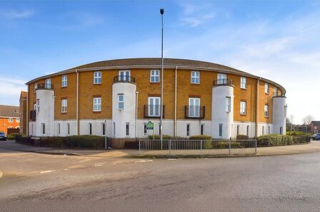 Woodcroft Way, 2 bedroom Flat to rent, &pound;895 pcm