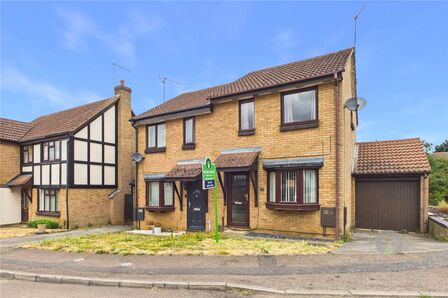 2 bedroom Semi Detached House to rent