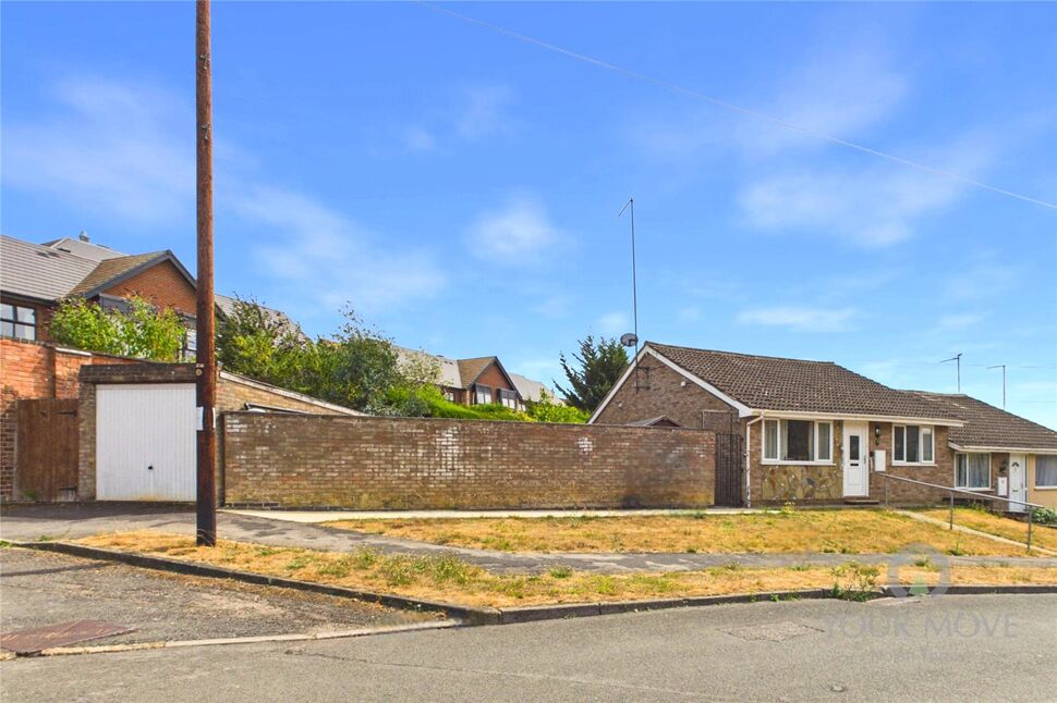 Main image of 2 bedroom Semi Detached Bungalow for sale, Severn Way, Kettering, Northamptonshire, NN16