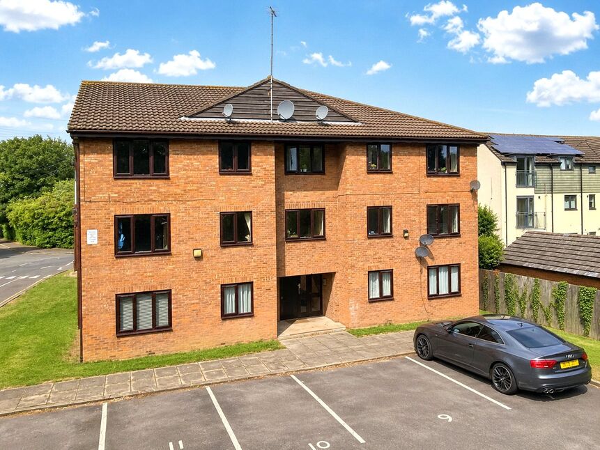 Main image of 2 bedroom Flat to rent, Castle Street, Wellingborough, Northamptonshire, NN8
