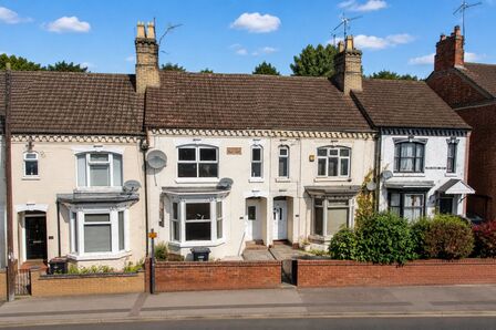 Upper Havelock Street, 3 bedroom Mid Terrace House to rent, &pound;1,100 pcm