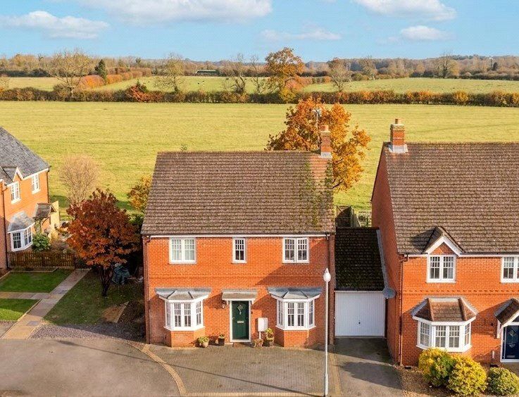 Main image of 4 bedroom Detached House for sale, Rathmine Court, Broughton, Northamptonshire, NN14