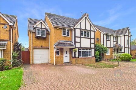 Foster Close, 4 bedroom Detached House for sale, &pound;400,000