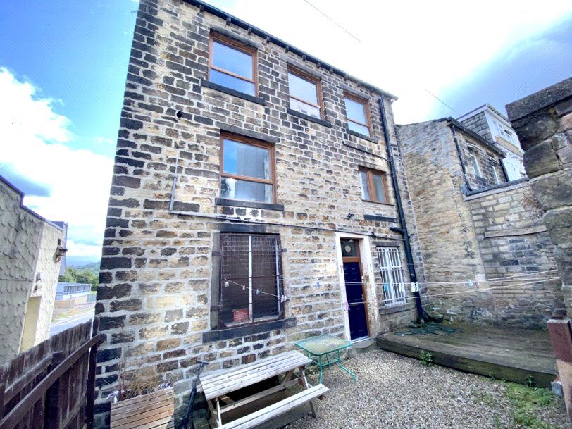 Main image of 5 bedroom End Terrace House for sale, South Street, Keighley, West Yorkshire, BD21
