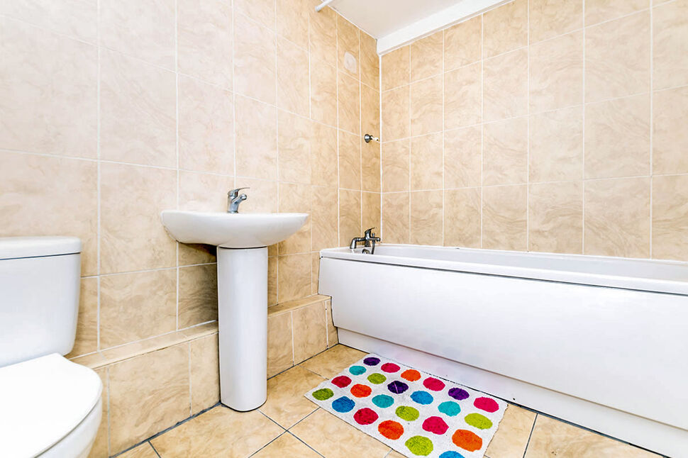 Bathroom / Shower Room / WC