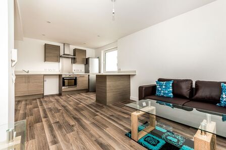 Parkwood Rise, 1 bedroom  Flat to rent, £465 pcm
