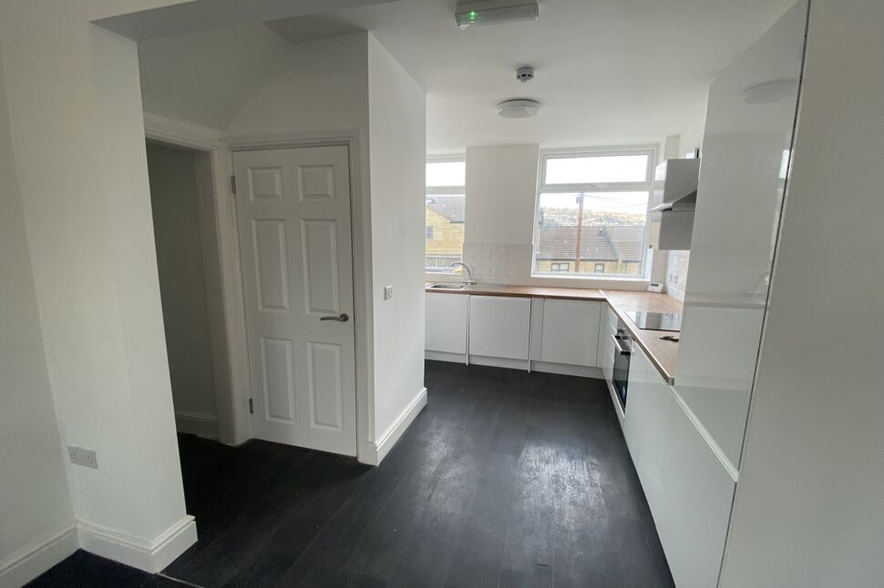 Open Plan Living Room / Kitchen