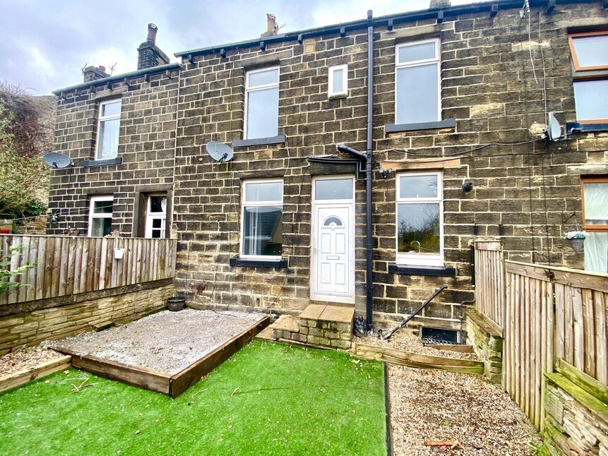 2 bedroom Mid Terrace House for sale, Aire View, Silsden, BD20 £110,000