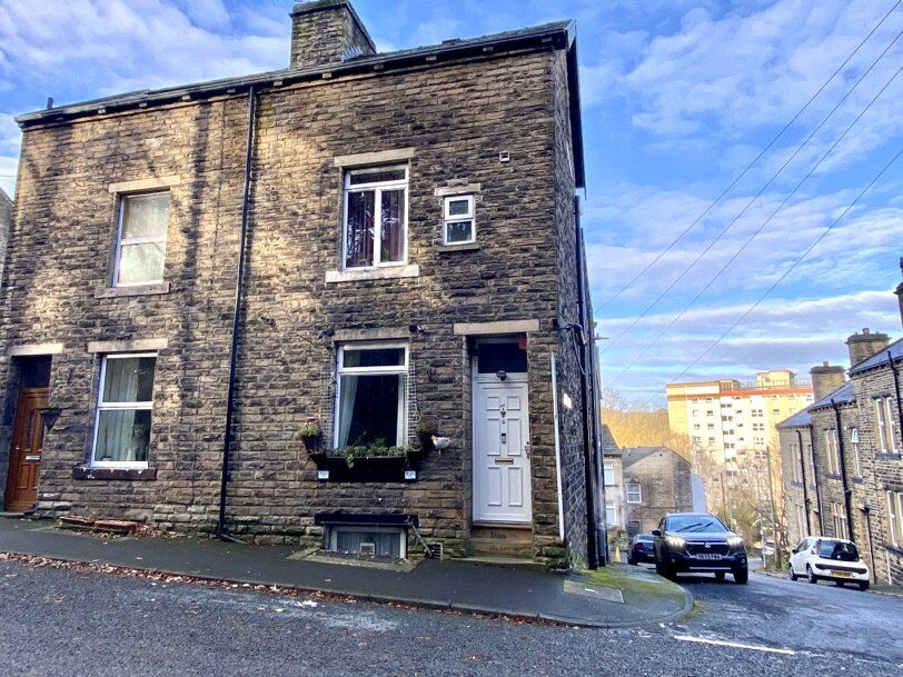 Main image of 2 bedroom End Terrace House to rent, Hainworth Wood Road, Keighley, West Yorkshire, BD21