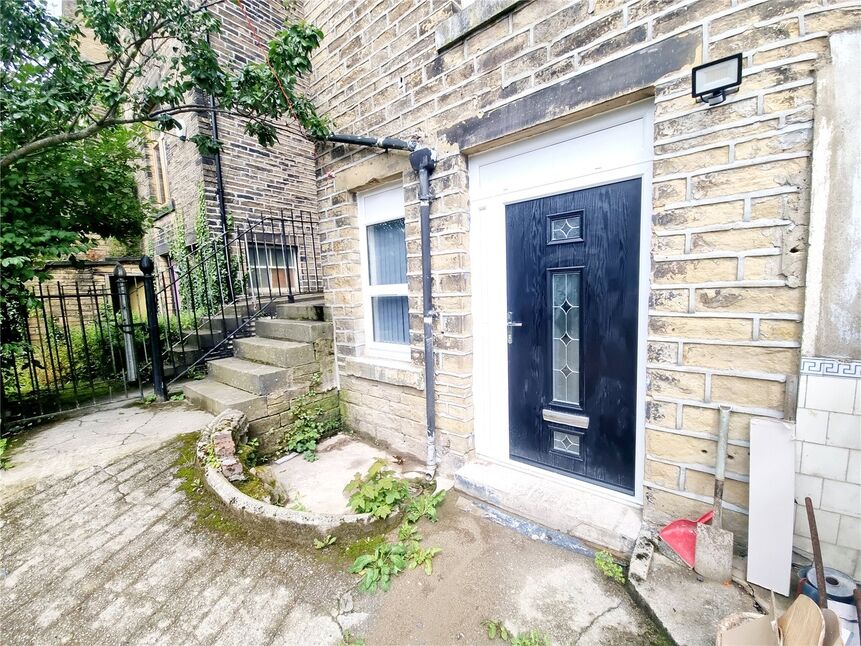 1 bedroom Mid Terrace Flat to rent, Devonshire Street, Keighley, BD21