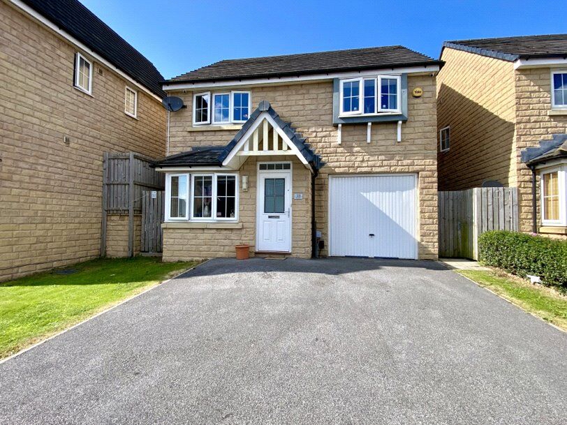 Main image of 4 bedroom Detached House for sale, The Knoll, Keighley, West Yorkshire, BD22