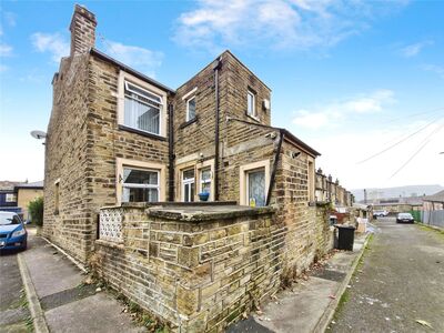Goulbourne Street, 2 bedroom End Terrace House to rent, &pound;725 pcm