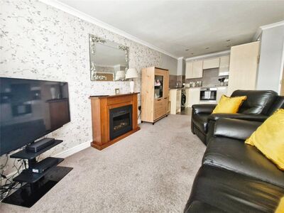 1 bedroom  Flat for sale