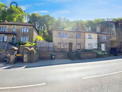 3 bedroom Semi Detached Property for sale