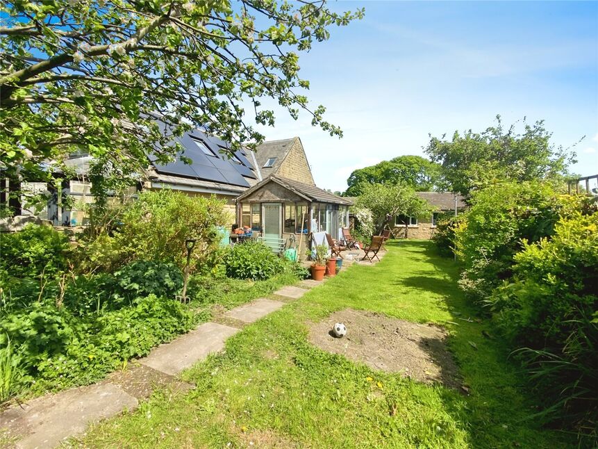 Main image of 4 bedroom Detached Bungalow for sale, Calton Road, Keighley, West Yorkshire, BD21