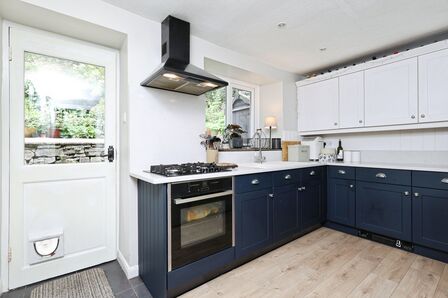 4 bedroom Mid Terrace Property for sale