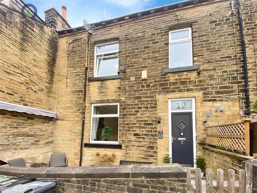 3 bedroom Mid Terrace House for sale