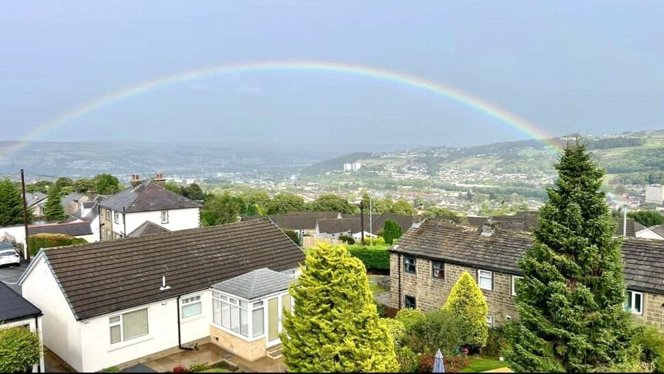 Main image of 2 bedroom End Terrace House for sale, Moorlands Avenue, Oakworth, West Yorkshire, BD22