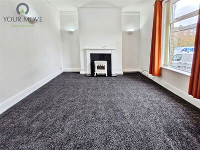 Fell Lane, 3 bedroom Mid Terrace House to rent, £875 pcm