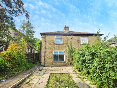 Fell Lane, 3 bedroom Semi Detached House to rent, £950 pcm