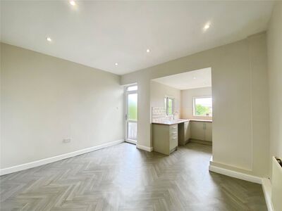 Grafton Road, 3 bedroom Mid Terrace House for sale, £160,000