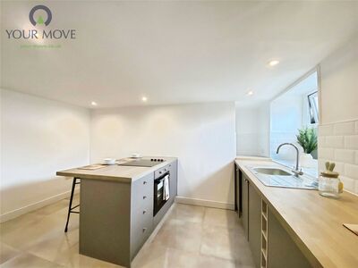 2 bedroom Mid Terrace House for sale