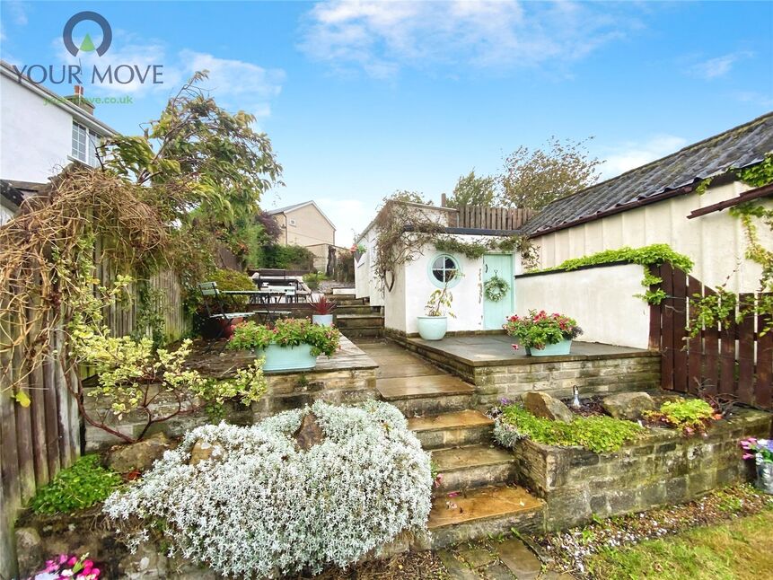 2 bedroom End Terrace House for sale