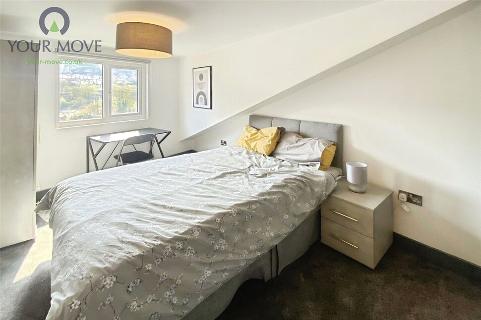 1 bedroom End Terrace Room to rent