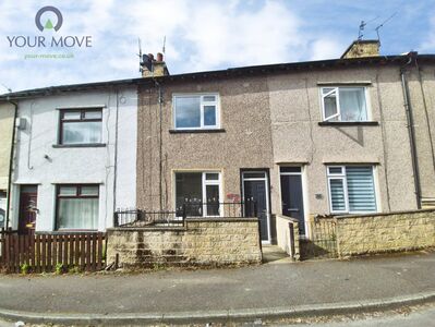 2 bedroom Mid Terrace House to rent