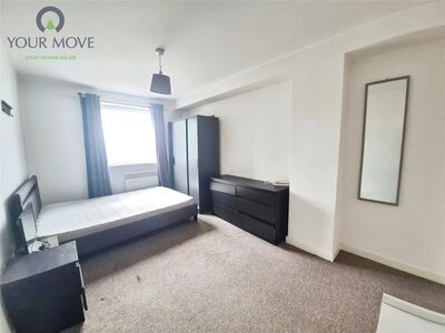 Parkwood Rise, 1 bedroom Flat to rent, &pound;525 pcm