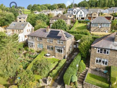 Barley Cote Grove, 3 bedroom Semi Detached House for sale, &pound;240,000
