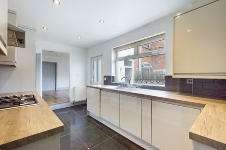 Norton Road, 1 bedroom Flat to rent, &pound;875 pcm