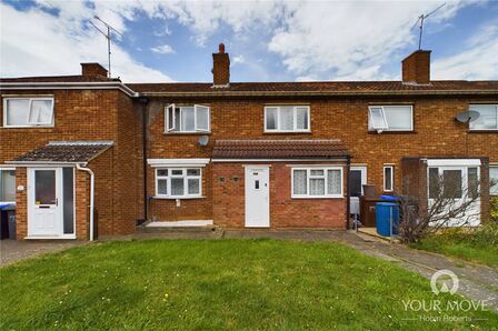 3 bedroom Mid Terrace House for sale