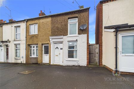 Boughton Green Road, 2 bedroom End Terrace House for sale, &pound;175,000