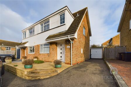 Obelisk Rise, Kingsthorpe, 3 bedroom Semi Detached House for sale, £278,000