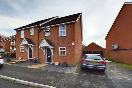 3 bedroom Semi Detached House to rent