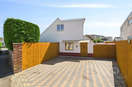 Greenhills Road, 4 bedroom Semi Detached House for sale, £365,000