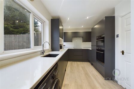 3 bedroom End Terrace House to rent