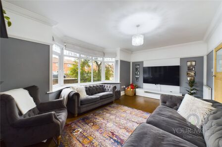 4 bedroom End Terrace House for sale
