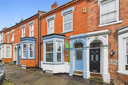 Edinburgh Road, 3 bedroom Mid Terrace House for sale, £260,000