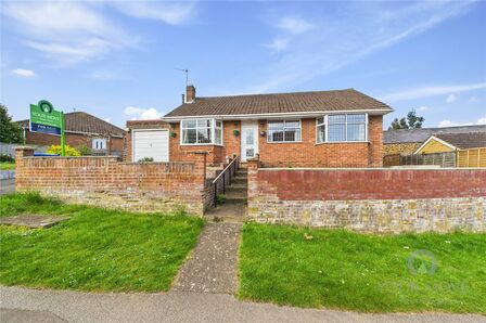Bouverie Road, 3 bedroom Detached Bungalow for sale, £365,000