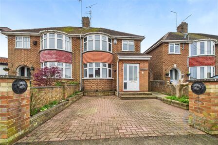 Friars Avenue, 3 bedroom Semi Detached House for sale, £315,000