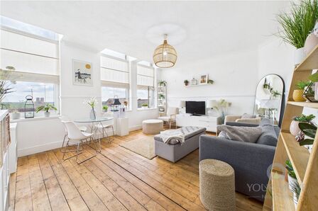 2 bedroom  Flat for sale