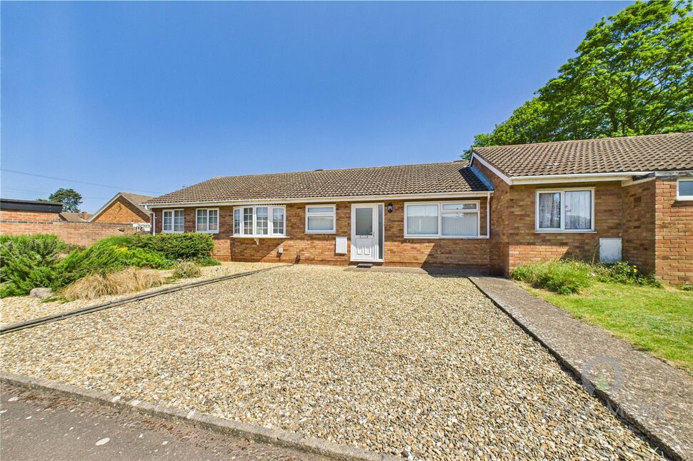 Main image of 2 bedroom Mid Terrace Bungalow for sale, Acre Lane, Kingsthorpe, Northamptonshire, NN2