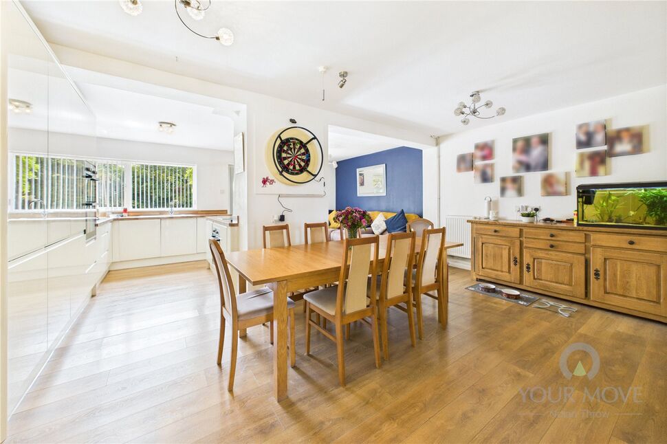 4 bedroom Semi Detached House for sale